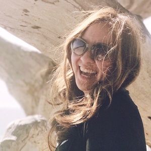 Meet your Posher, Alisa